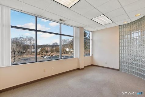 2428 Whitney Avenue Hamden CT 06518
