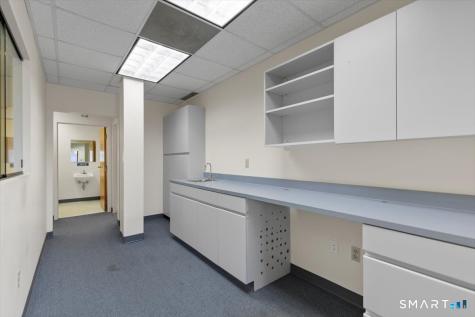 2428 Whitney Avenue Hamden CT 06518