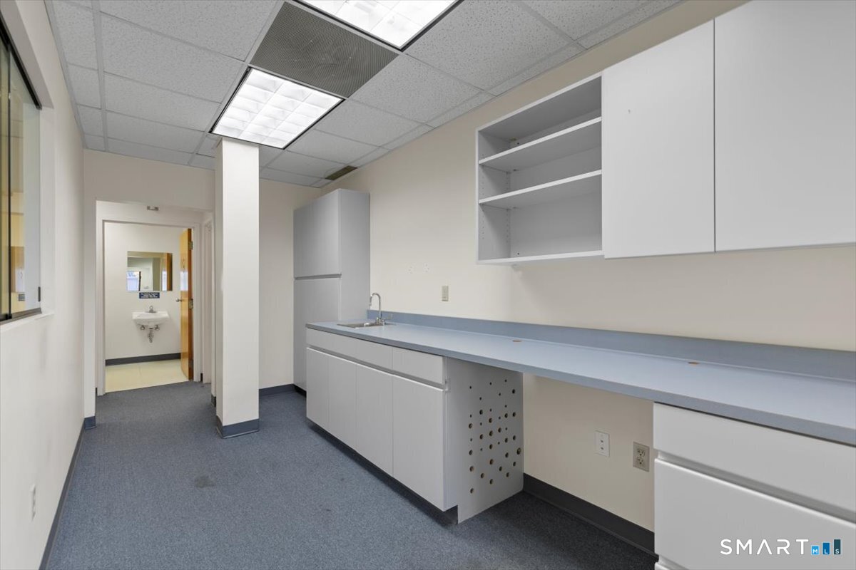 2428 Whitney Avenue Hamden CT 06518
