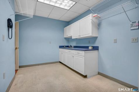 2428 Whitney Avenue Hamden CT 06518