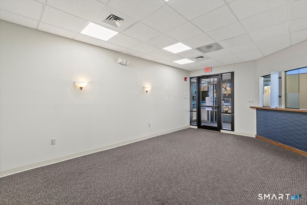 2428 Whitney Avenue Hamden CT 06518