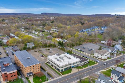 2428 Whitney Avenue Hamden CT 06518