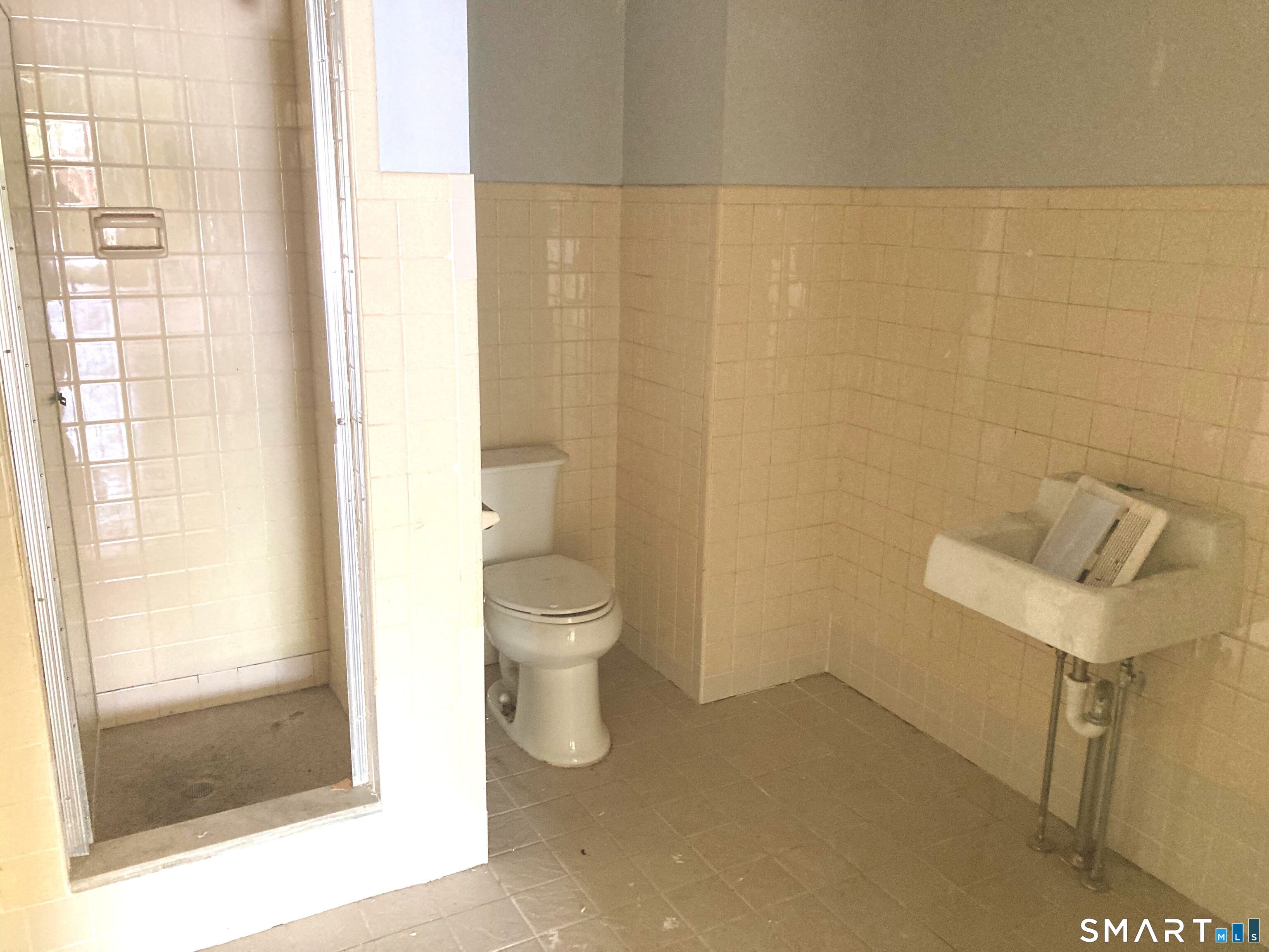 11 South Main Street Plymouth CT 06786