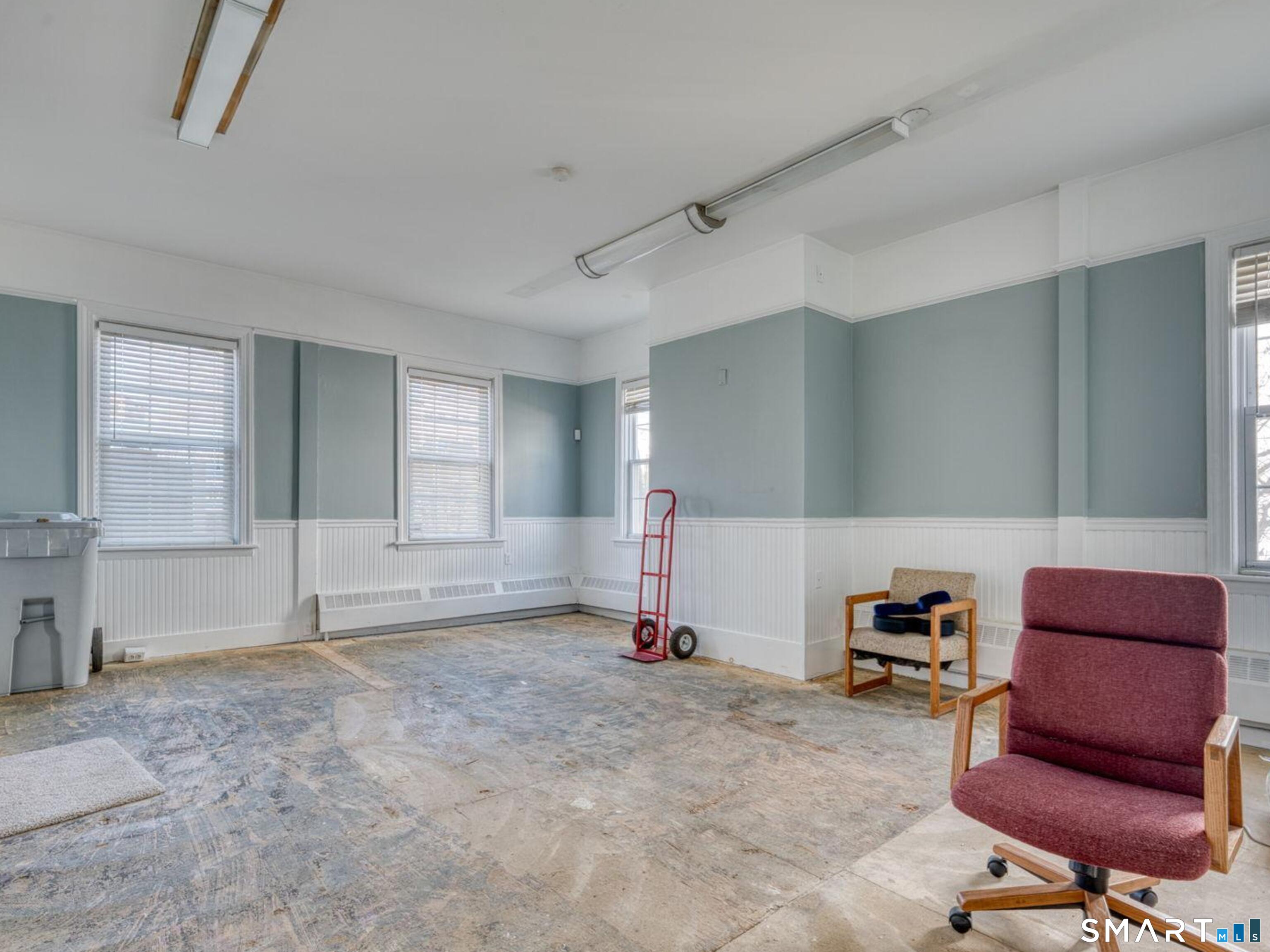 105 Huntington Street New London CT 06320