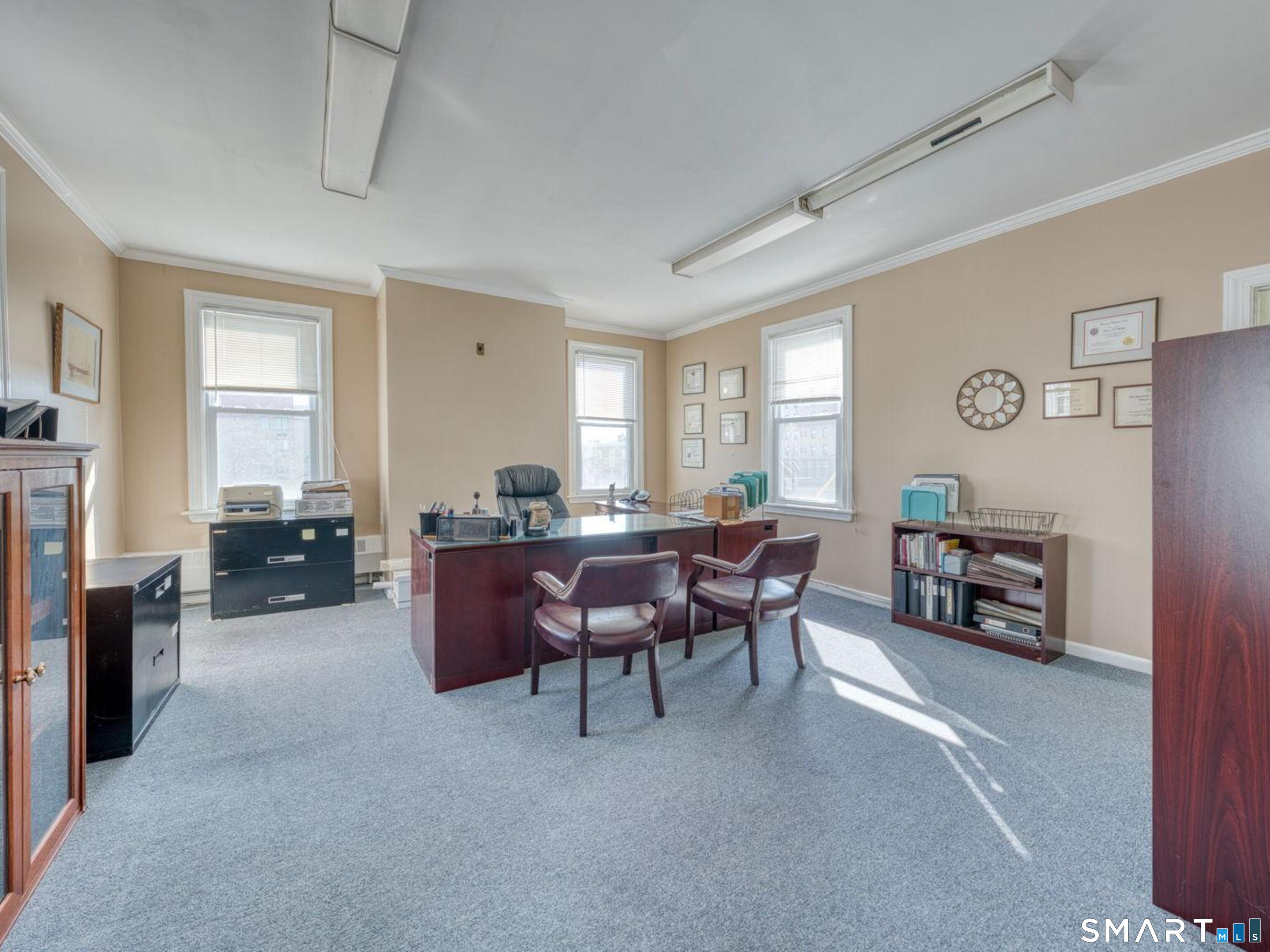 105 Huntington Street New London CT 06320