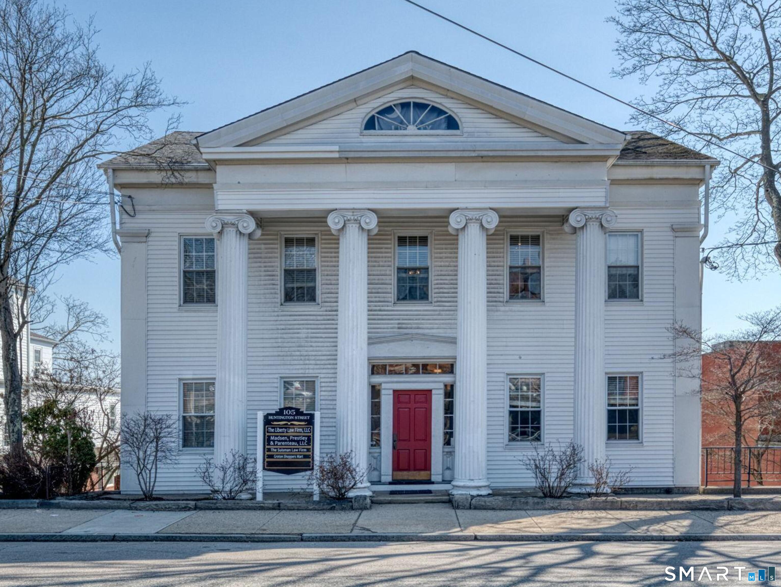 105 Huntington Street New London CT 06320