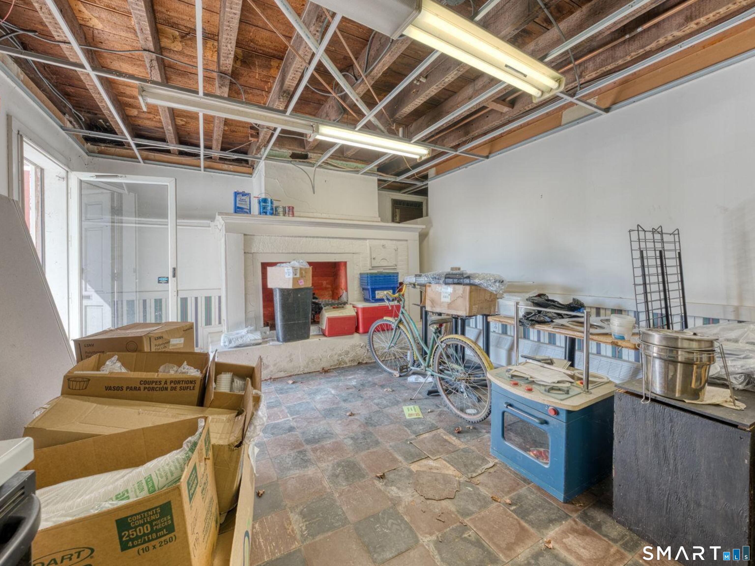105 Huntington Street New London CT 06320