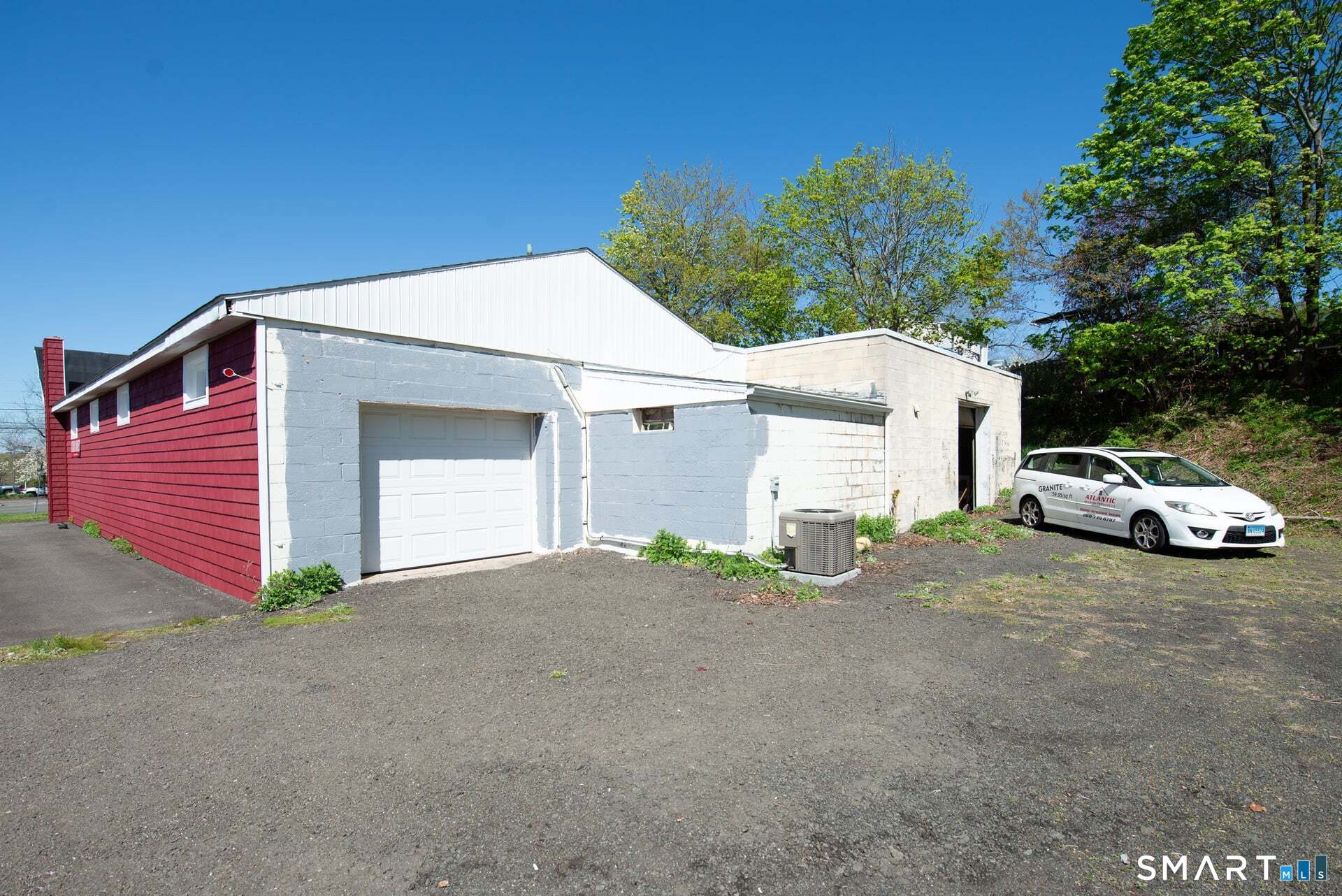 635 West Main Street Branford CT 06405