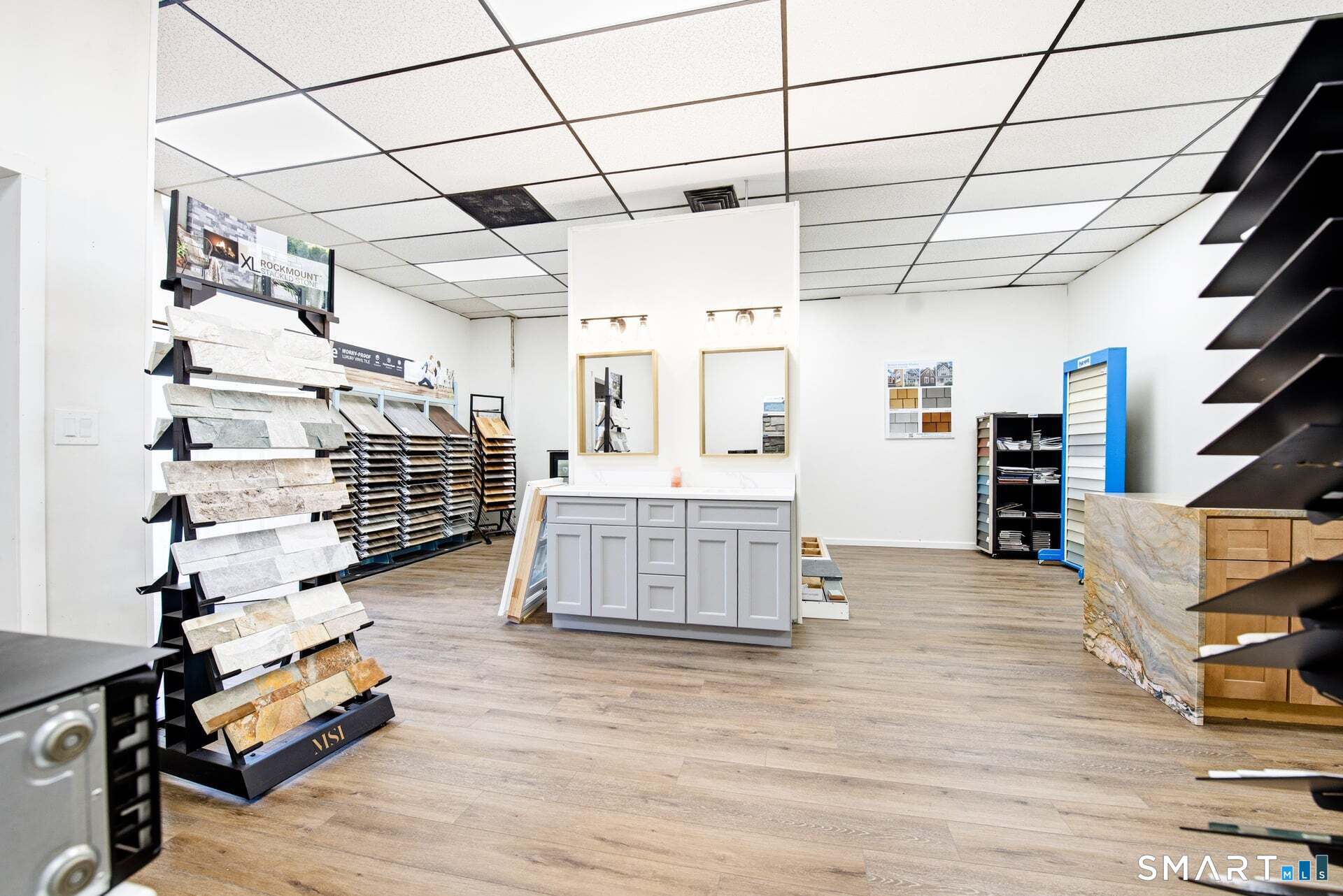 635 West Main Street Branford CT 06405