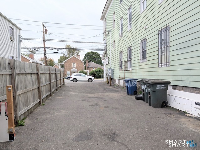 1757 East Main Street Bridgeport CT 06610