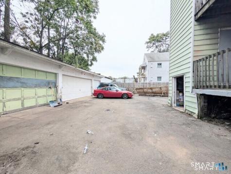 1757 East Main Street Bridgeport CT 06610