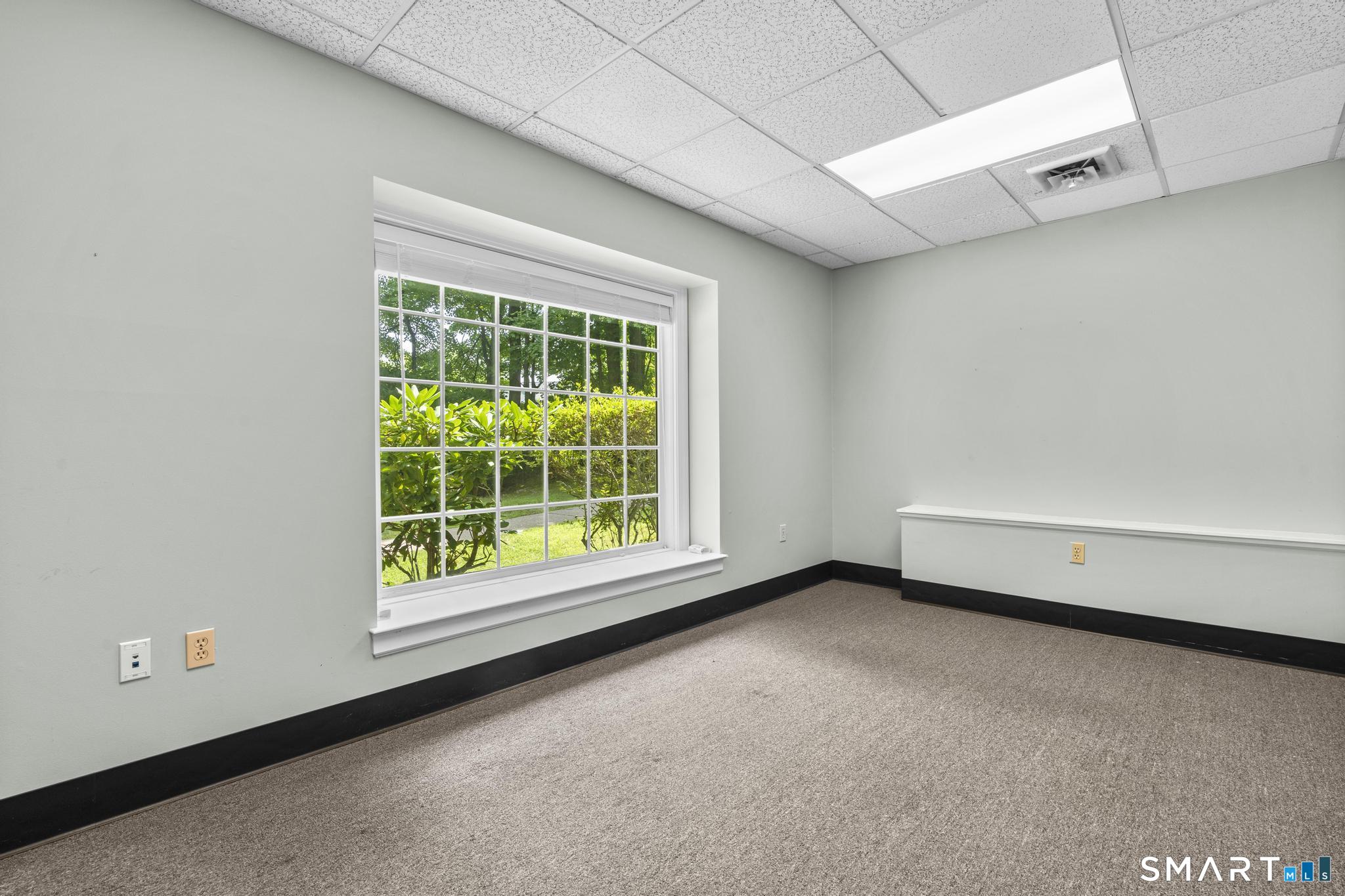 45 West Main Street Avon CT 06001