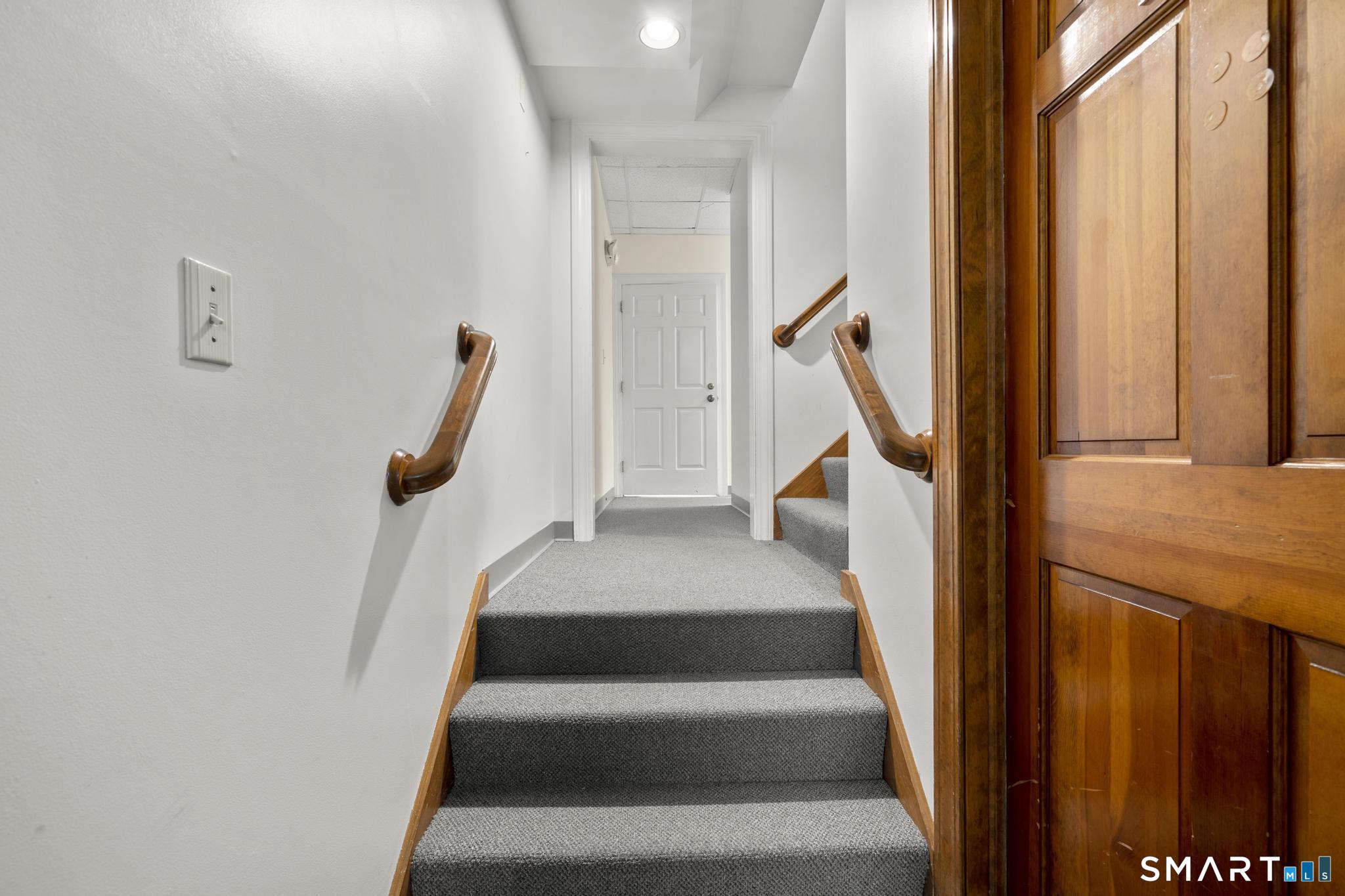 45 West Main Street Avon CT 06001