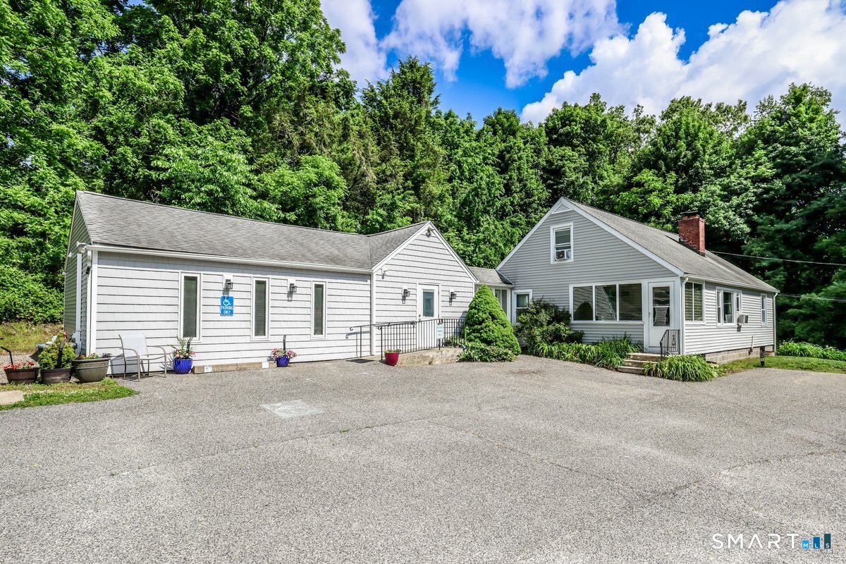 121 Litchfield Road New Milford CT 06776