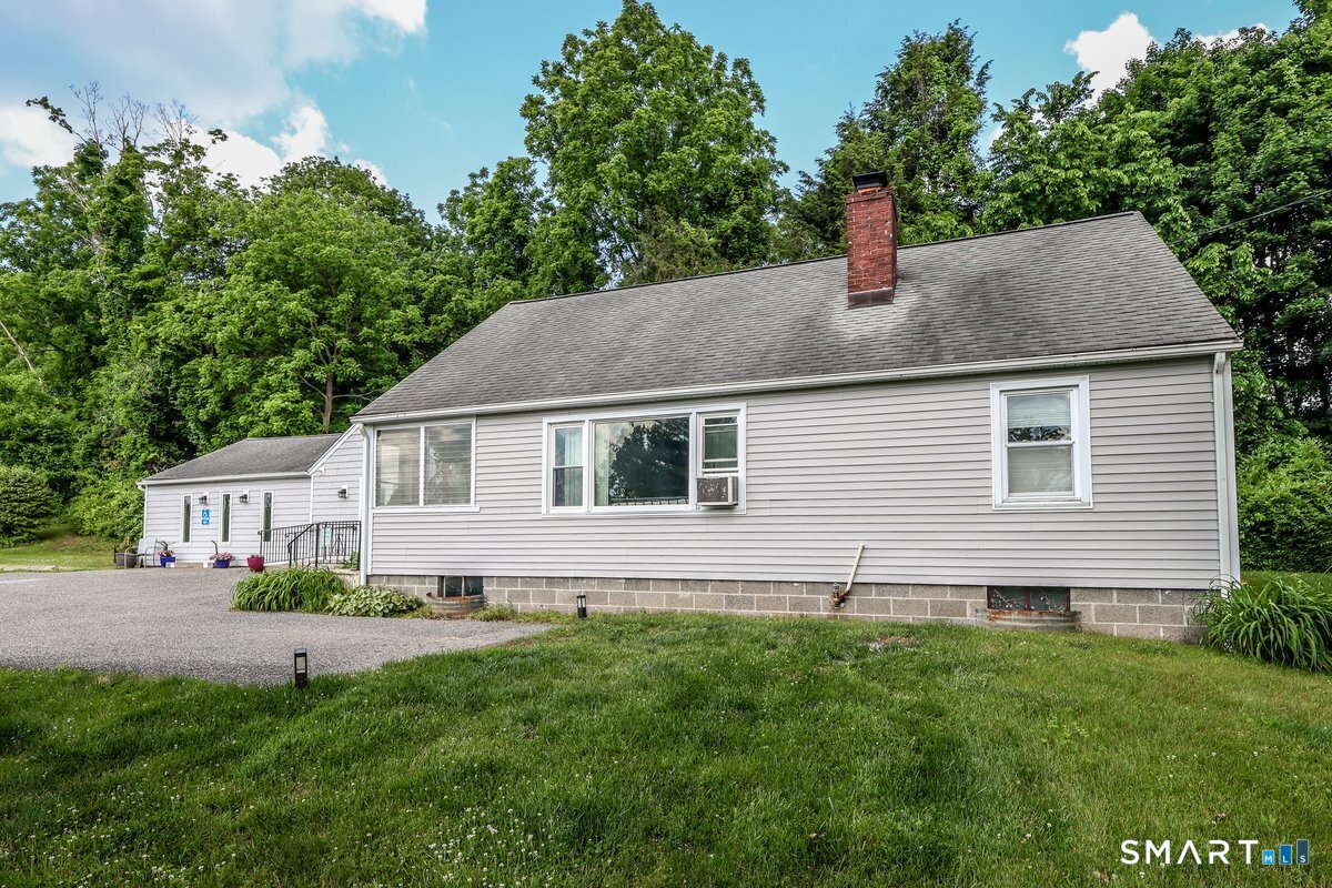 121 Litchfield Road New Milford CT 06776