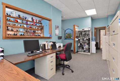246 Federal Road Brookfield CT 06804