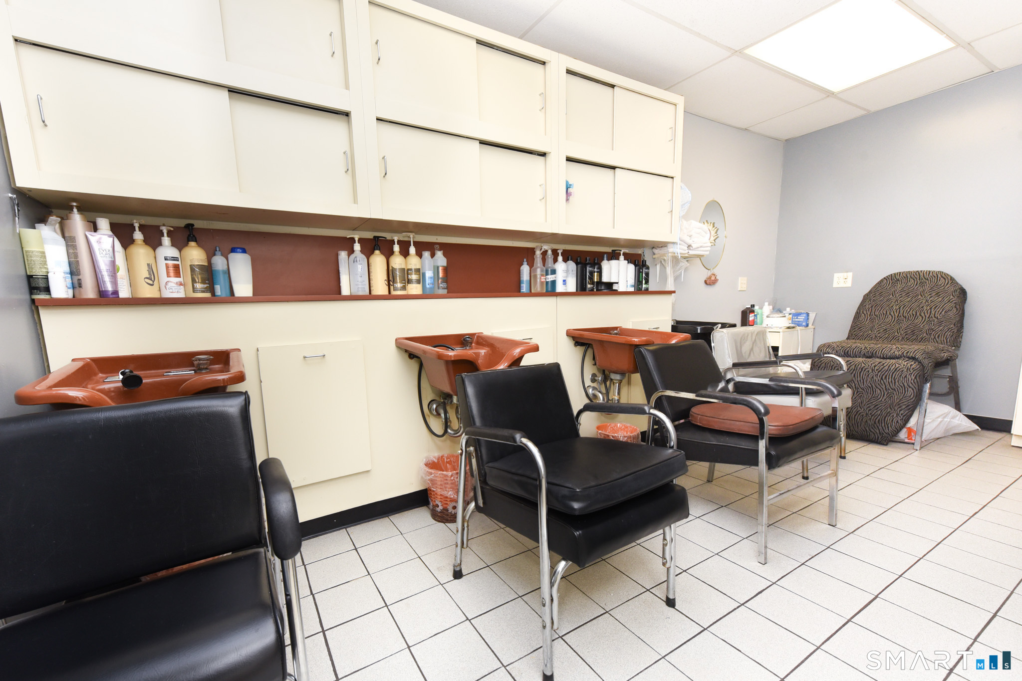 4143 Main Street Bridgeport CT 06606