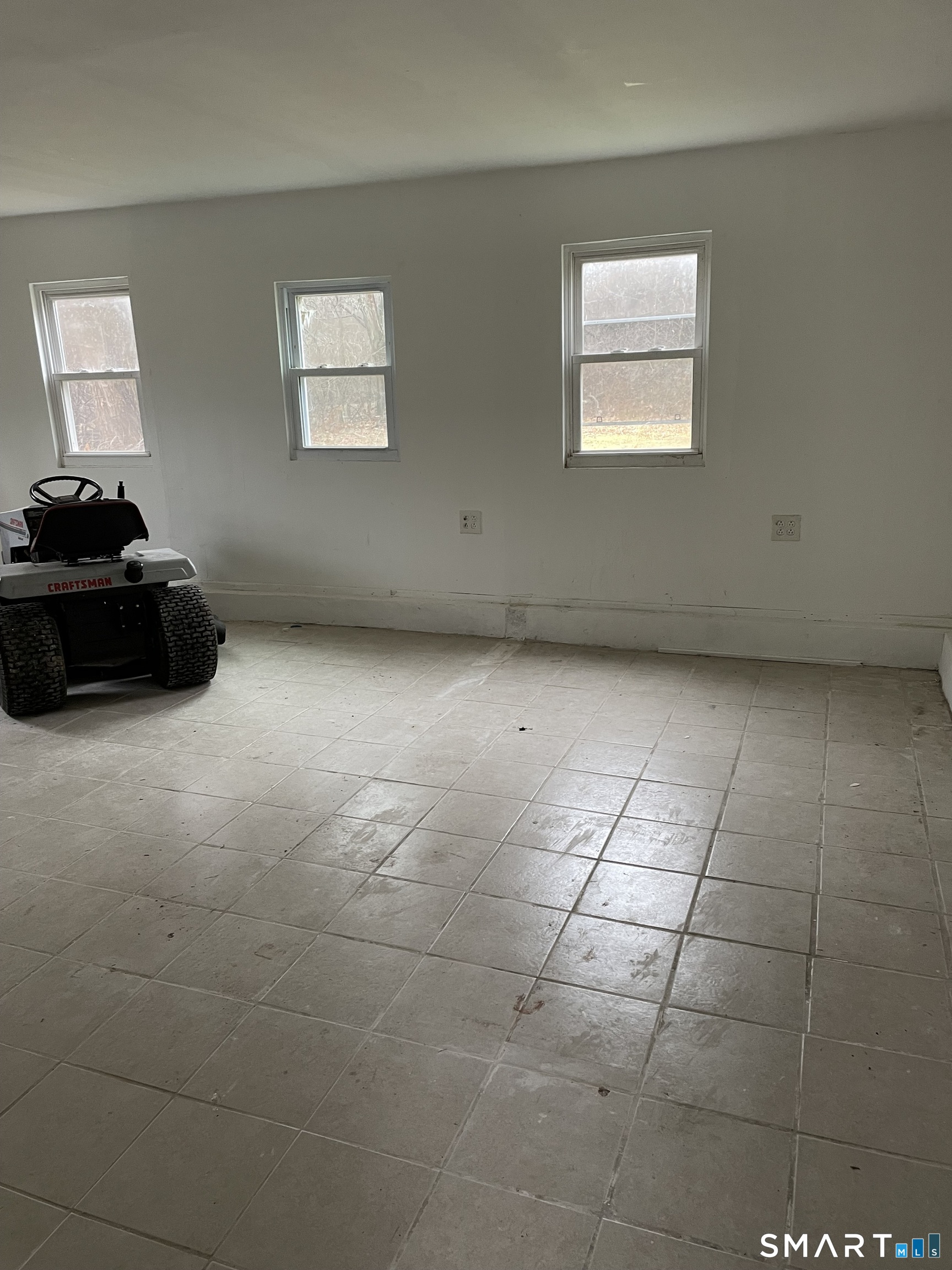 1347 Hall Boulevard Bloomfield CT 06002