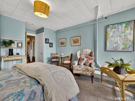 17 Park Street New London CT 06320