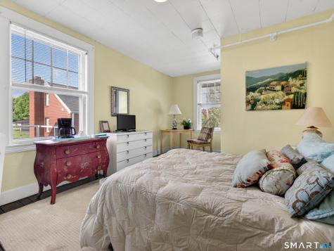 17 Park Street New London CT 06320