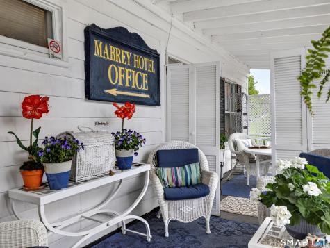 17 Park Street New London CT 06320