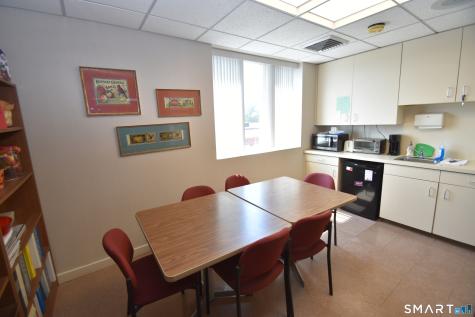 935 Main Street Manchester CT 06040