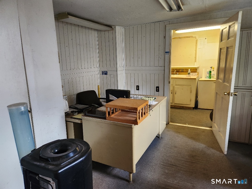 2239 Route 32 Montville CT 06382