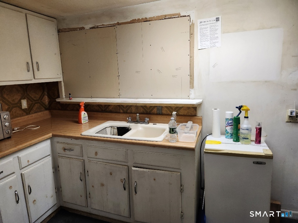 2239 Route 32 Montville CT 06382
