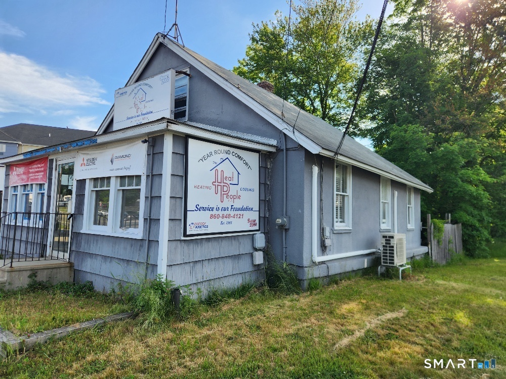 2239 Route 32 Montville CT 06382