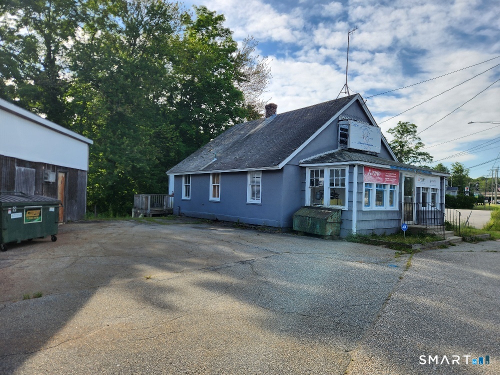 2239 Route 32 Montville CT 06382