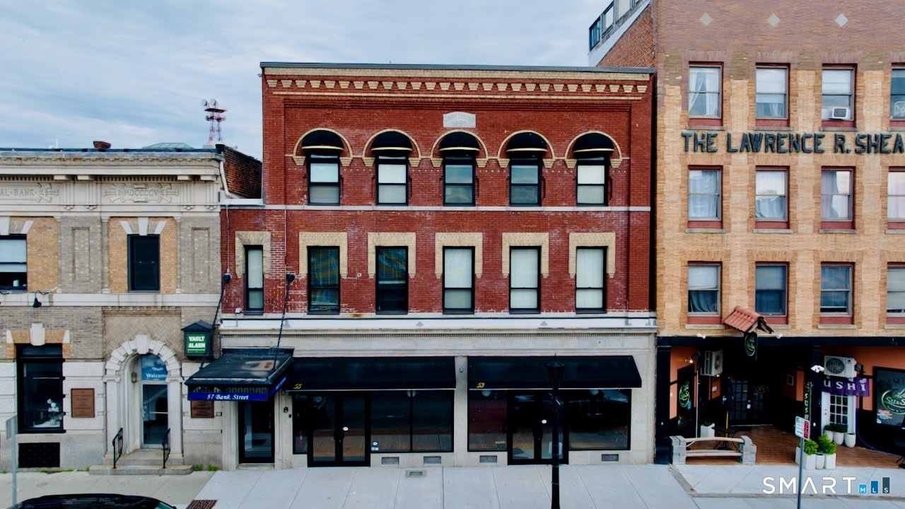 53-55 Bank Street New London CT 06320