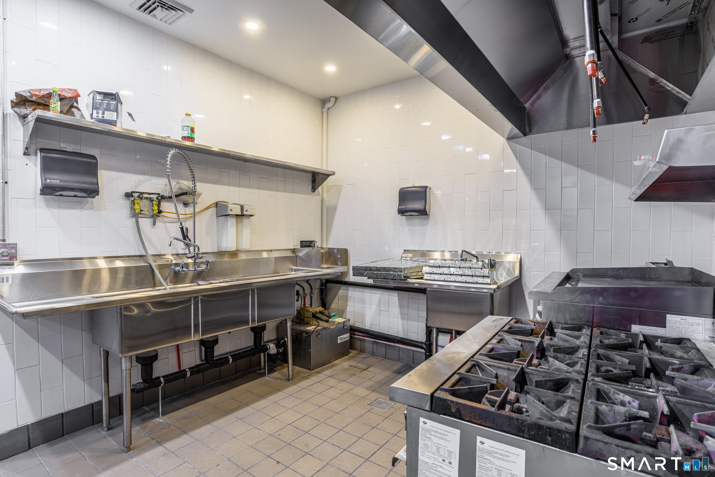 925 Wood Avenue Bridgeport CT 06605