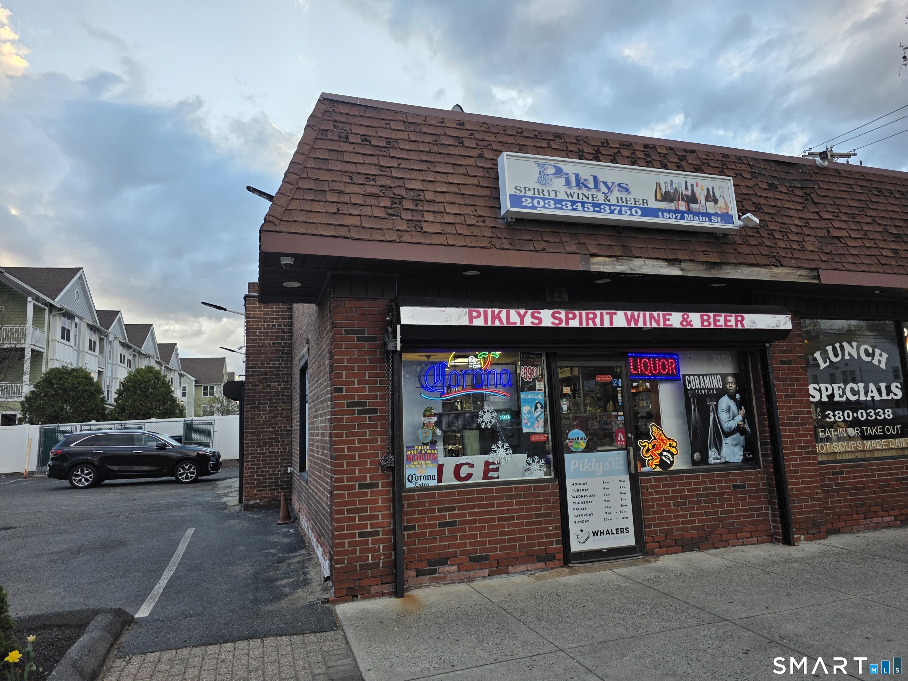 1907 Main Street Stratford CT 06615