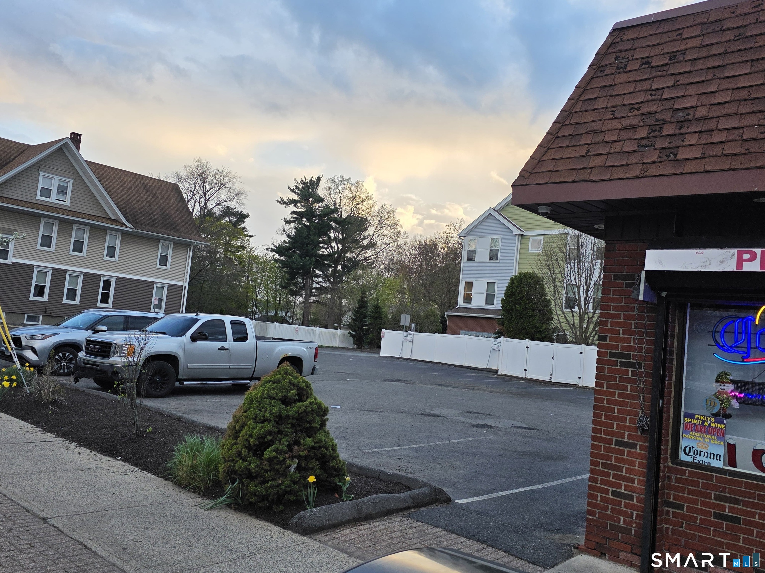 1907 Main Street Stratford CT 06615