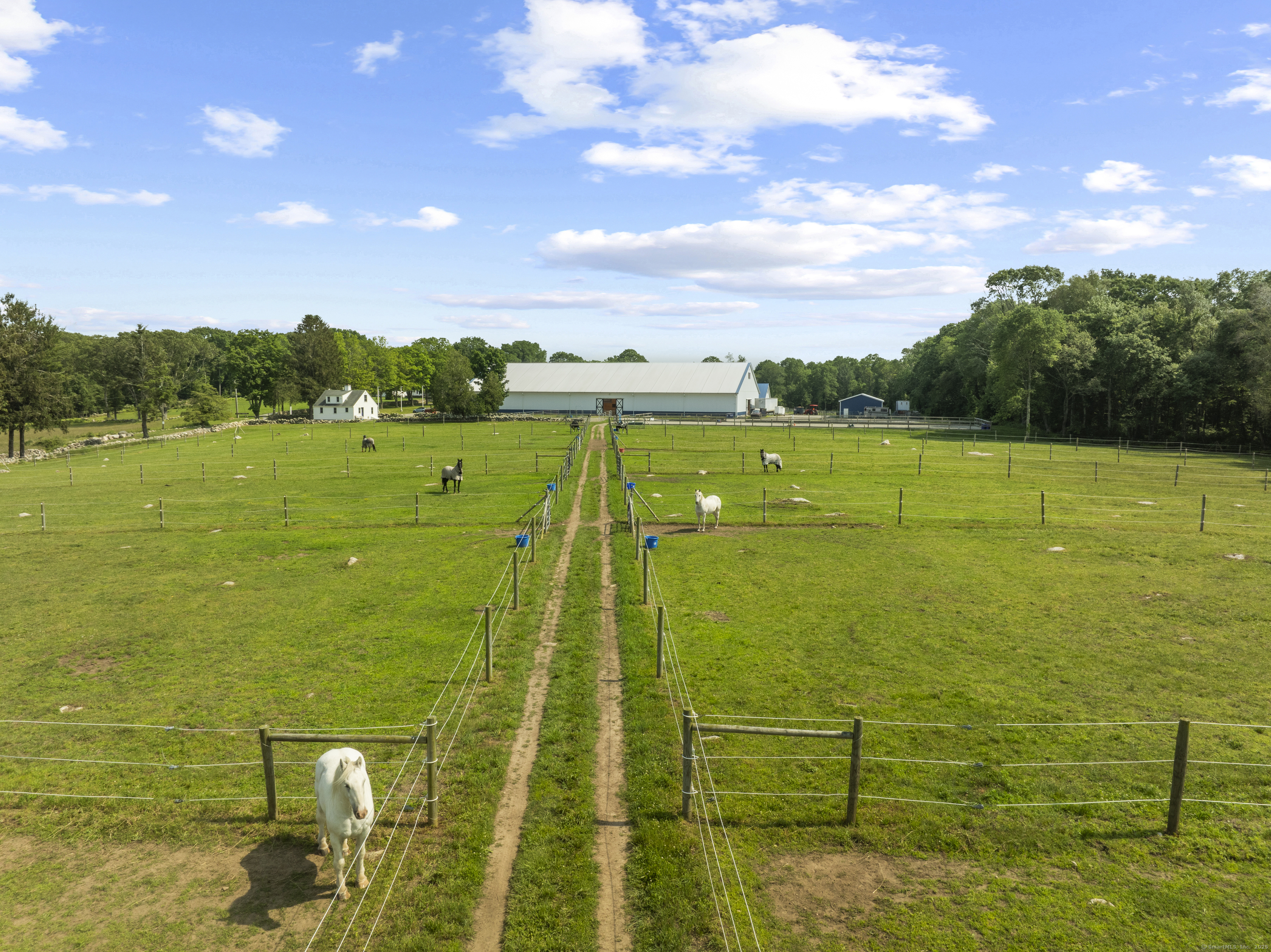 1189 Pequot Trail Stonington CT 06378