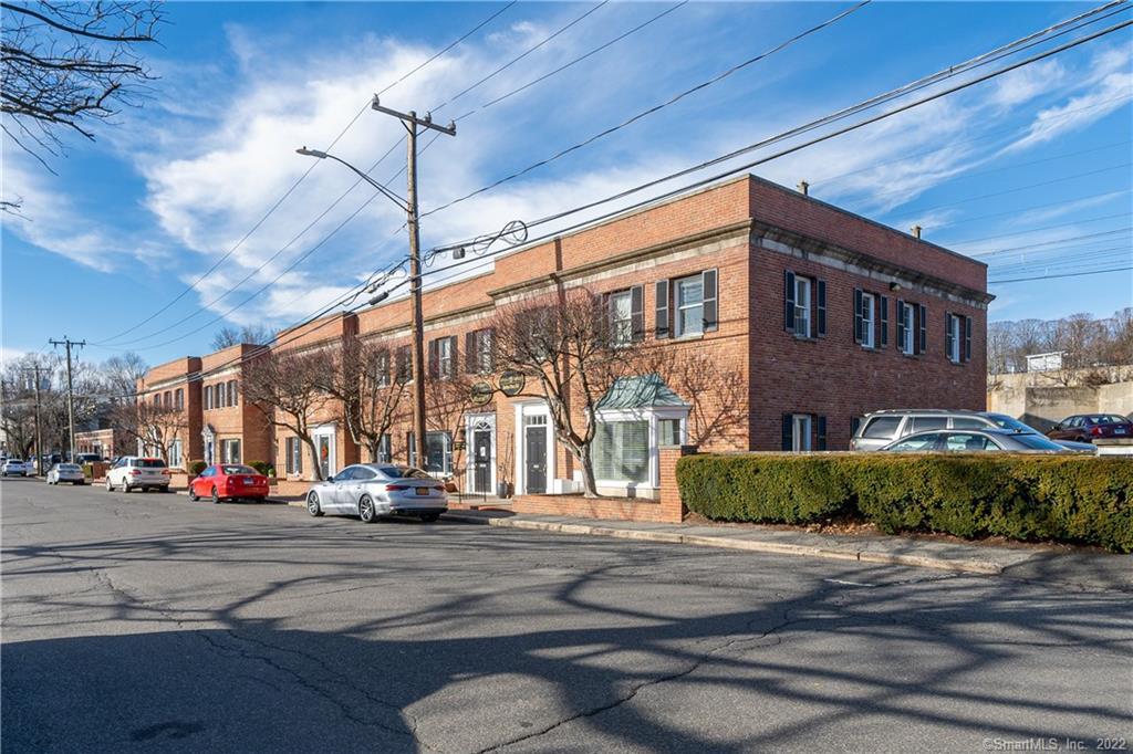 39 Pine Street New Canaan CT 06840