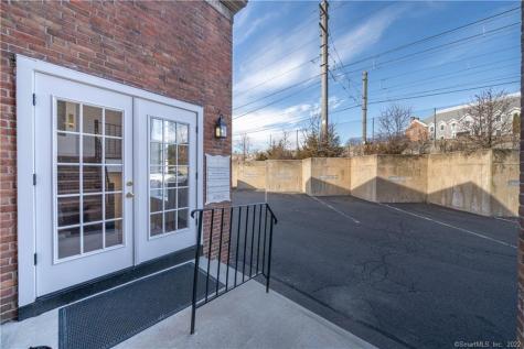 39 Pine Street New Canaan CT 06840