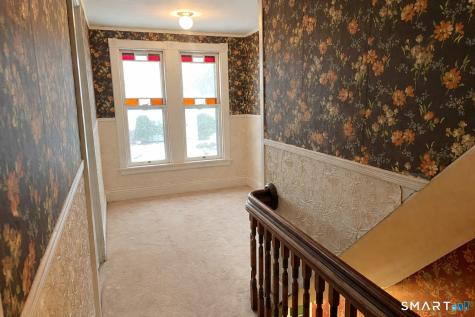 8 West High Street East Hampton CT 06424