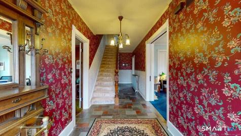 8 West High Street East Hampton CT 06424