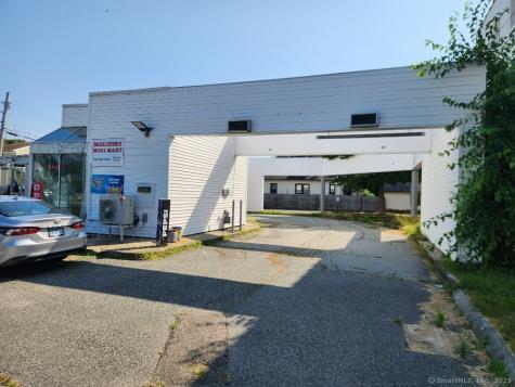 458 Ocean Avenue New London CT 06320