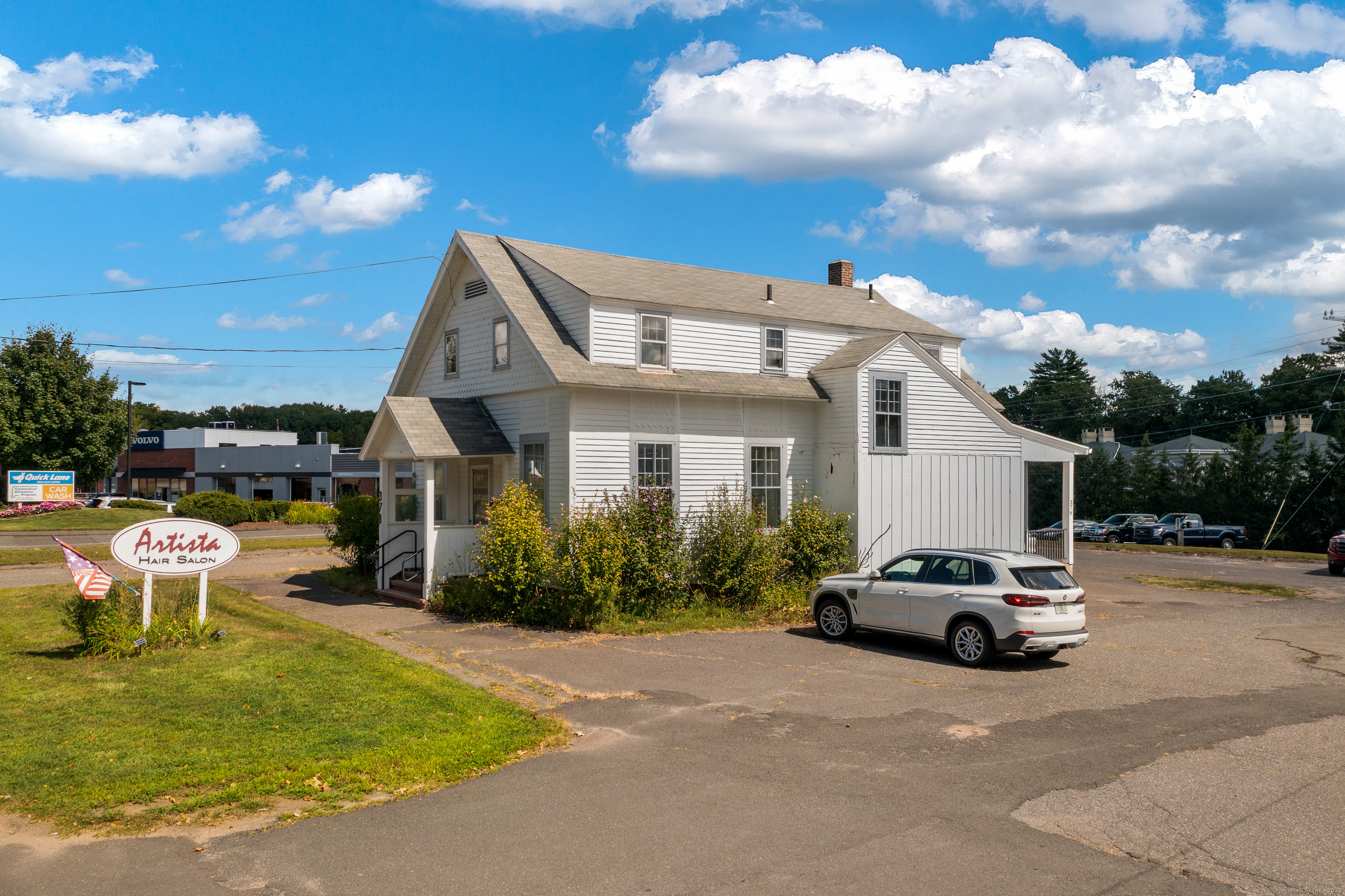 368 Hopmeadow Street Simsbury CT 06089