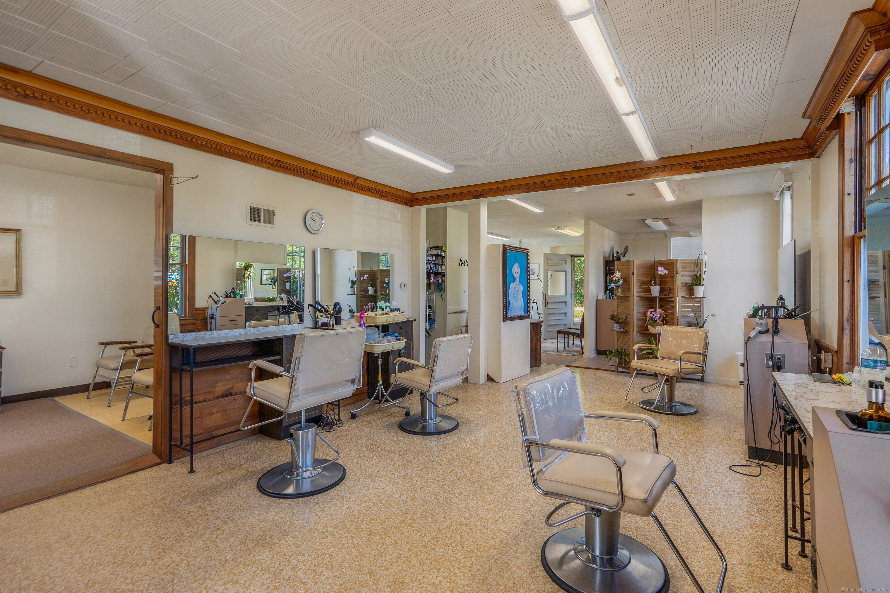 368 Hopmeadow Street Simsbury CT 06089