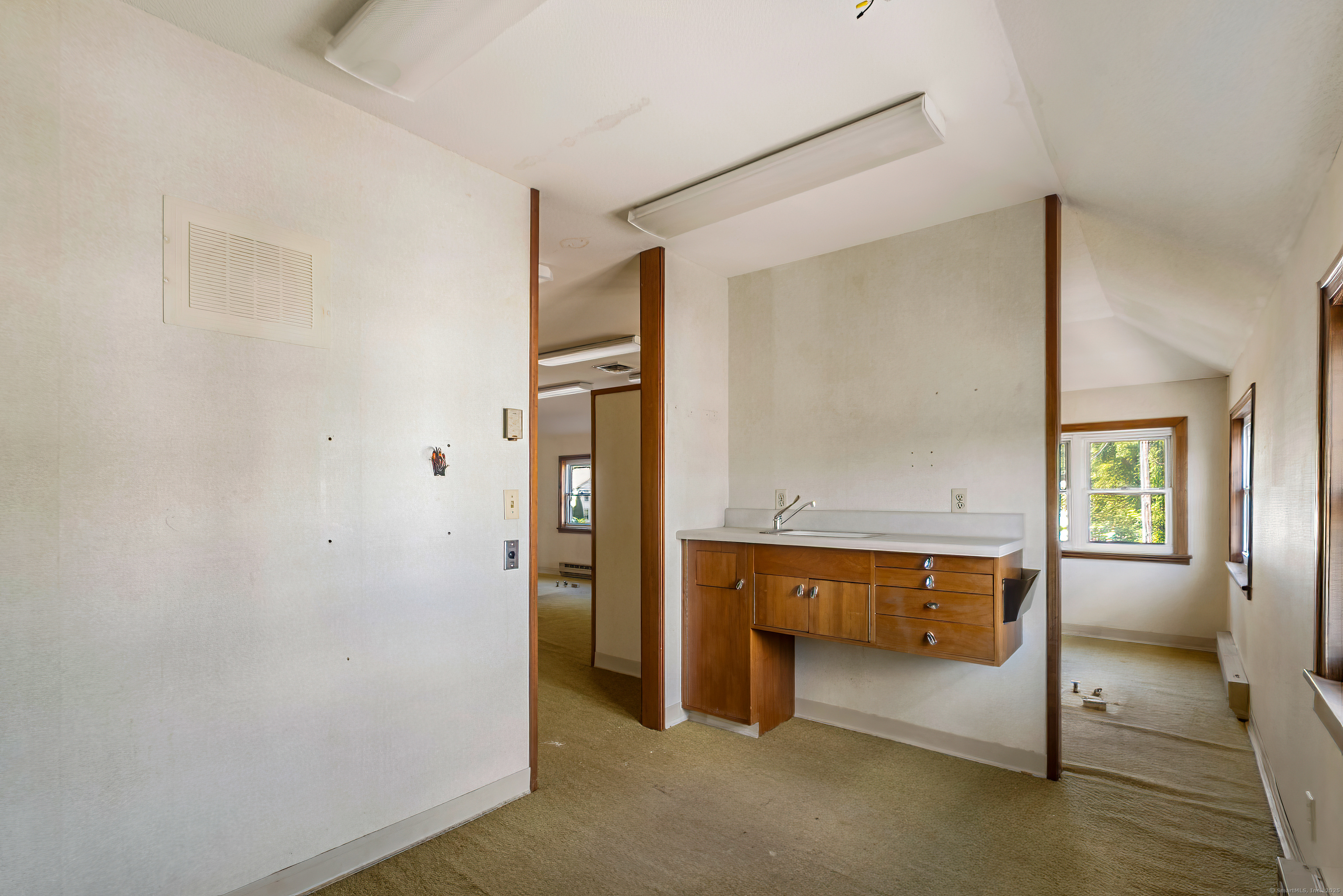 368 Hopmeadow Street Simsbury CT 06089