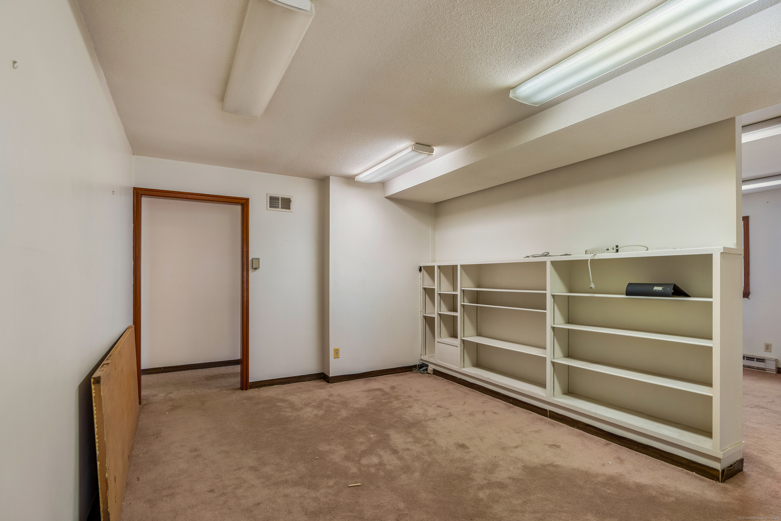 368 Hopmeadow Street Simsbury CT 06089