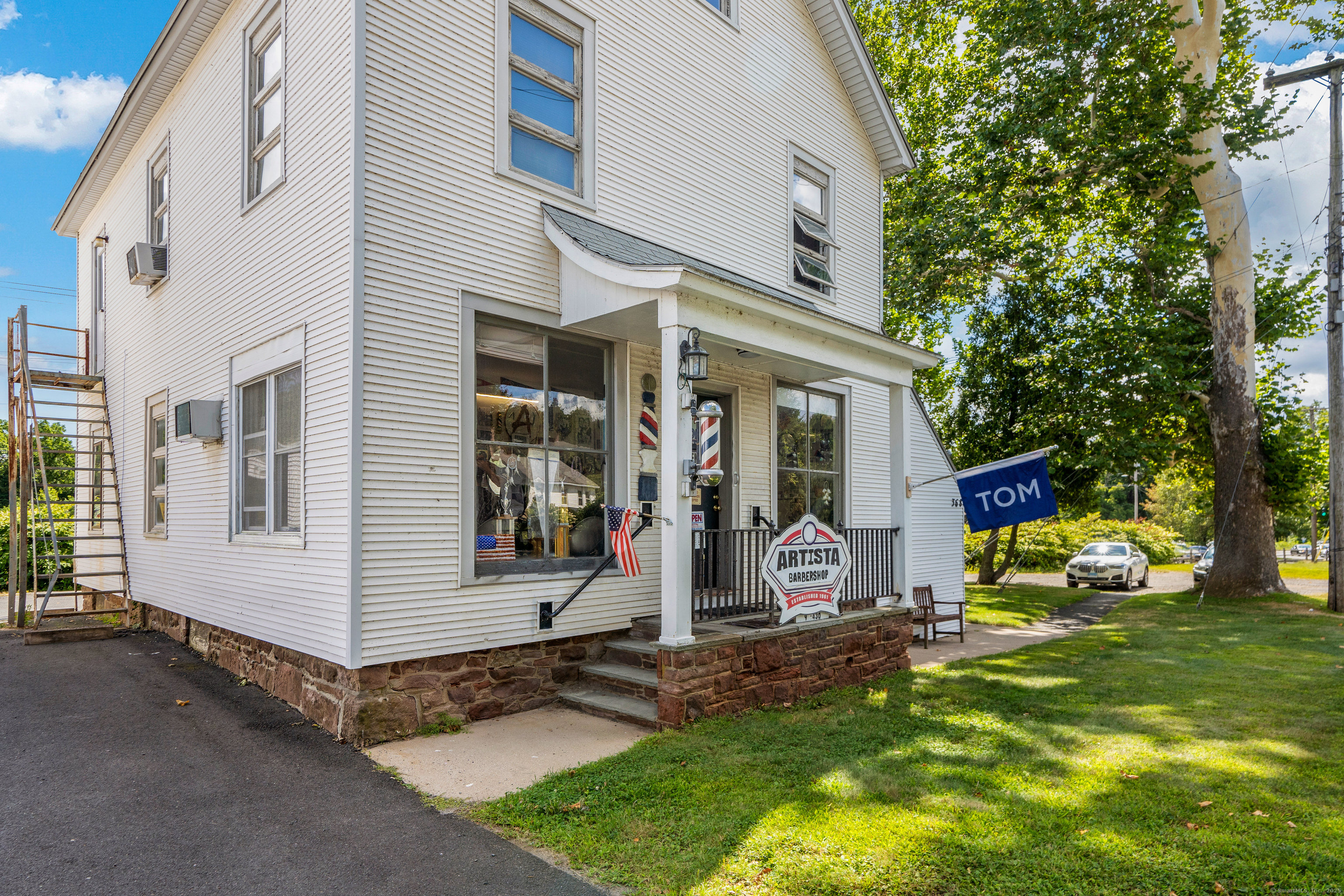 368 Hopmeadow Street Simsbury CT 06089