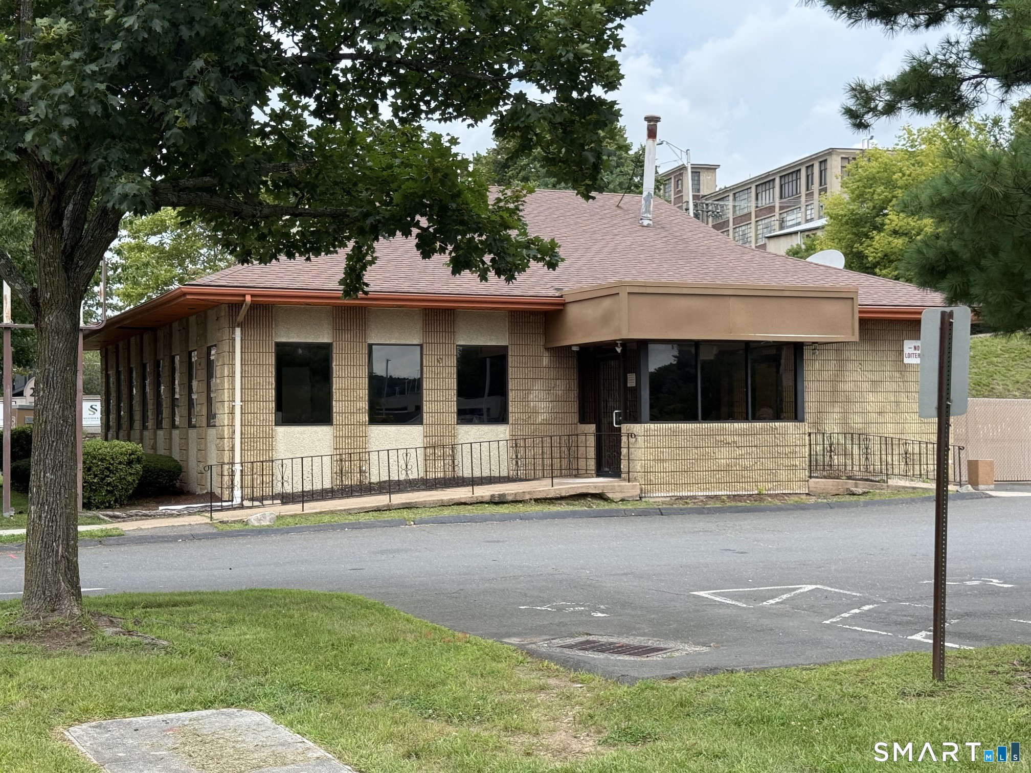 182 North Main Street Bristol CT 06010