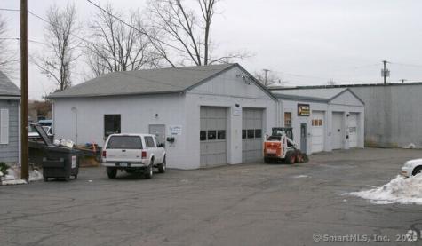 52 Burnside Avenue East Hartford CT 06108