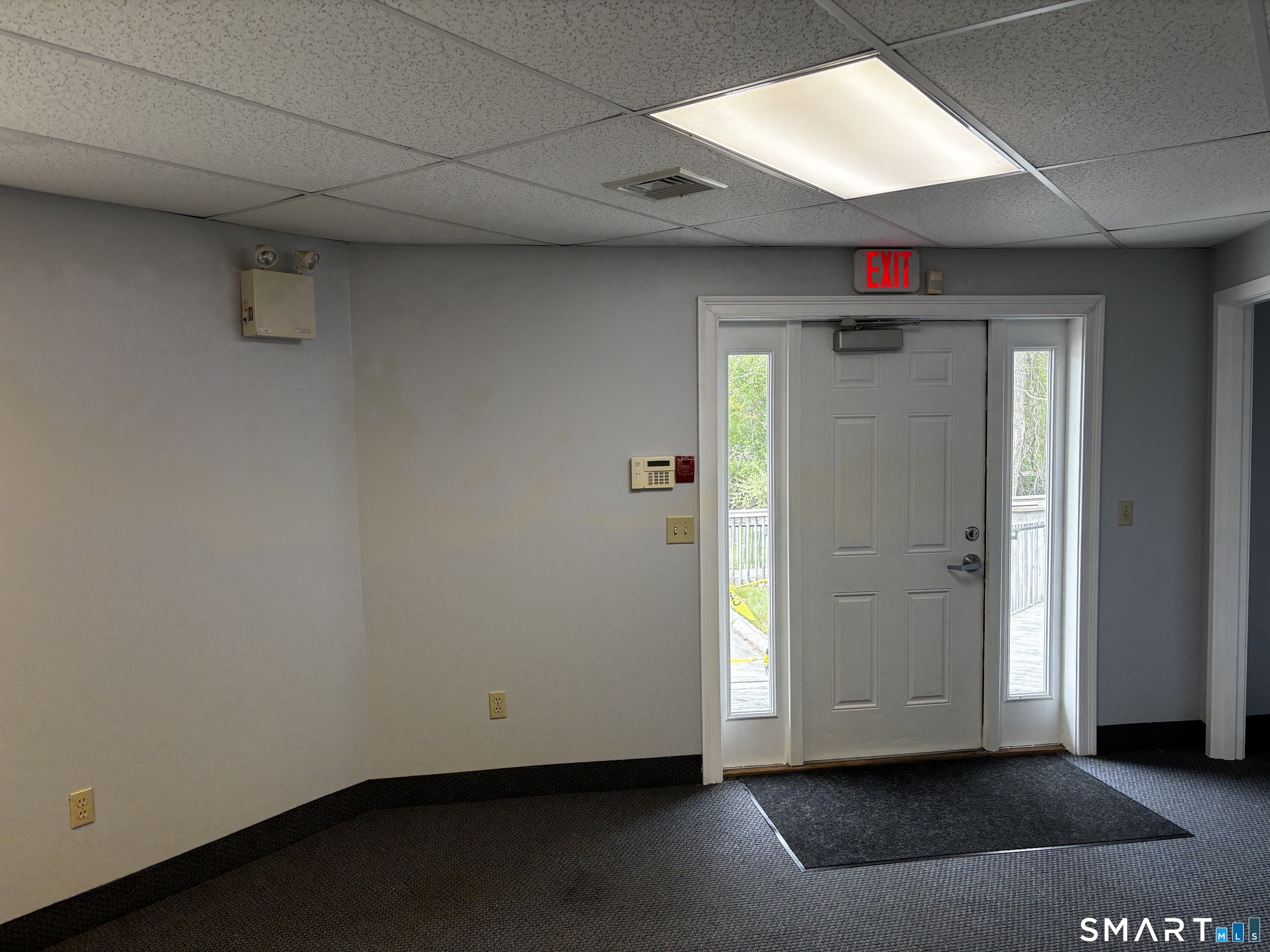 82 Norwich Westerly Road North Stonington CT 06359