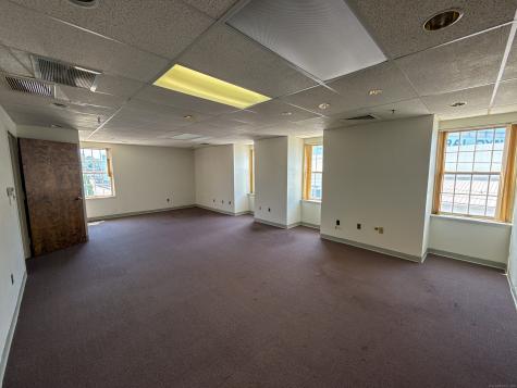 514 Thames Street Groton CT 06340