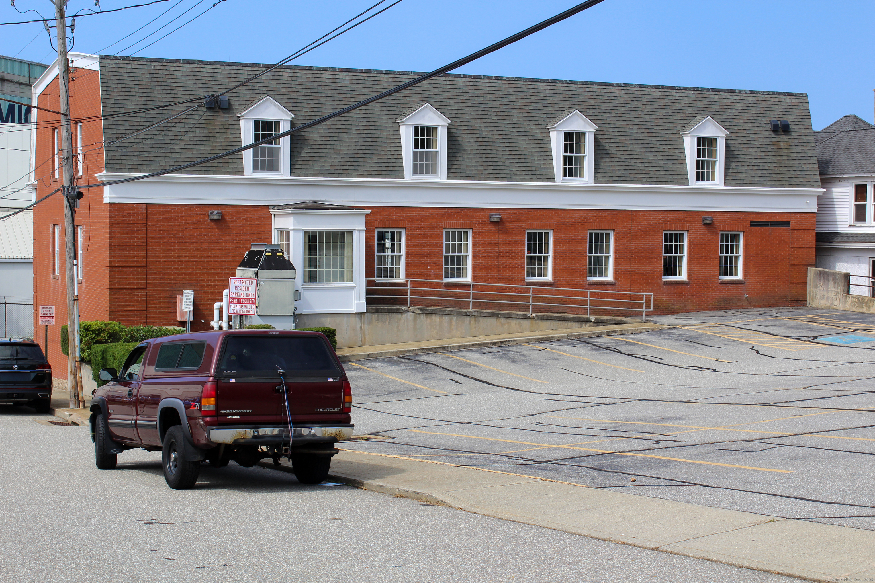 514-520 Thames Street Groton CT 06340